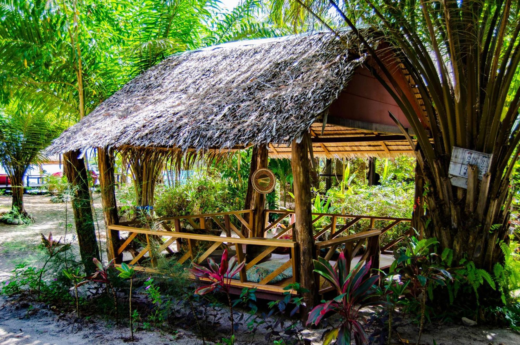 Sabai Sabai Beach Bungalows Koh Phayam Εξωτερικό φωτογραφία